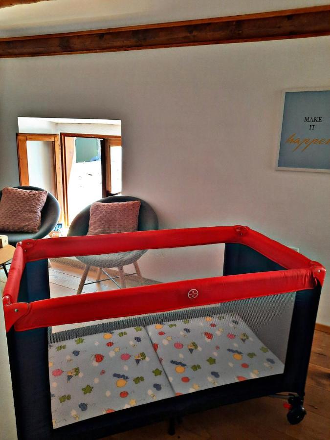 Joseph'S Yard Apartment Rovinj Exterior photo