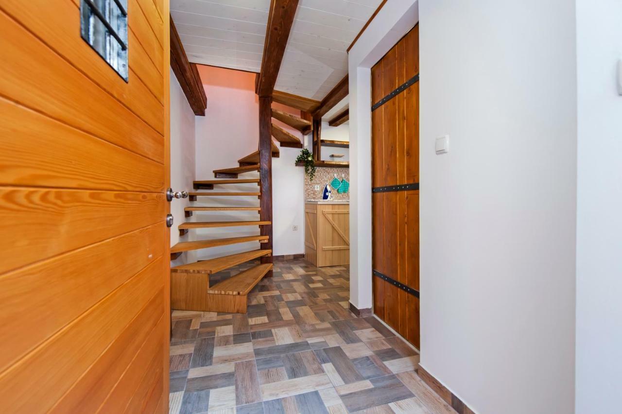 Joseph'S Yard Apartment Rovinj Exterior photo